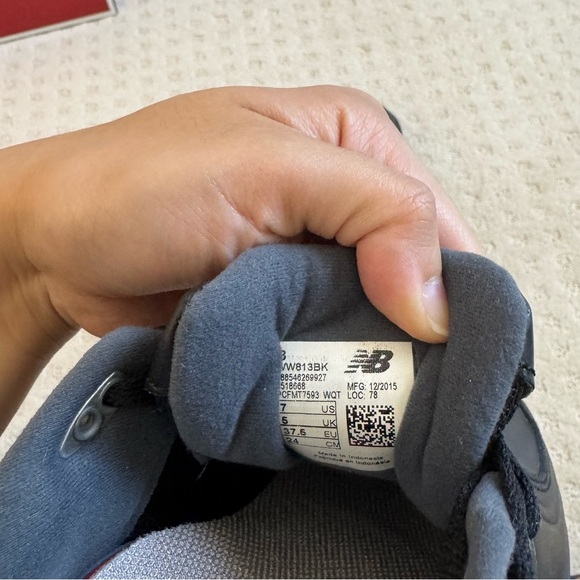 New Balance WW 813 black athletic walking shoes
Size US7 women’s - Picture 4 of 6